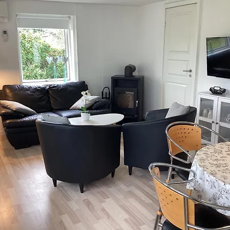 بيت للعطل Strandhuset *